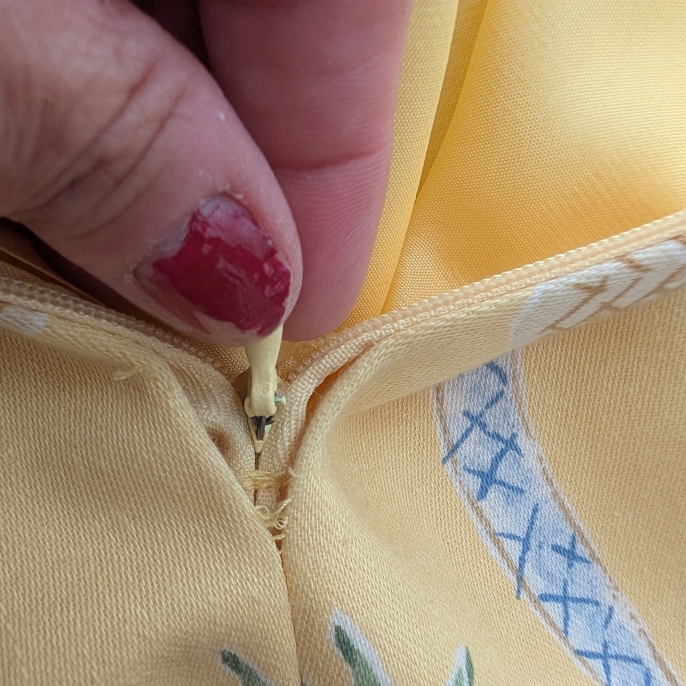 Maggy London Yellow Pineapple Print Mini Dress - Picture 8 of 8